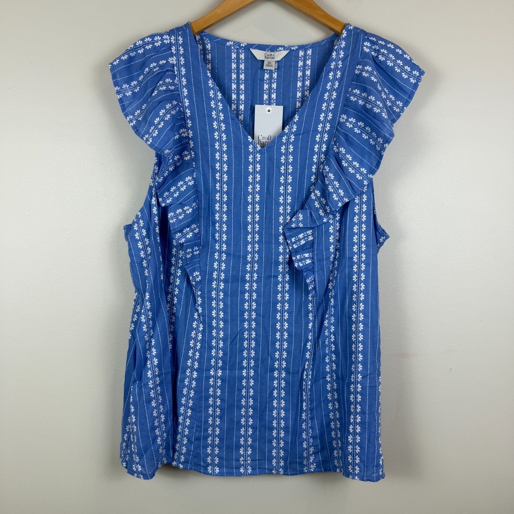 Croft & Barrow Top Women's 2XL Blue White Floral Embroidered Flutter Sleeve NWT